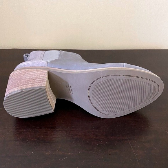 TOMS Marina Grey Leather Cap Toe Ribbed Block Heel Ankle Boots Womens - Picture 7 of 7